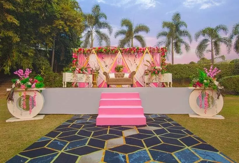 Lemon Tree Hotel Baddi