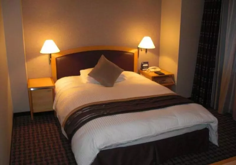 Royal Pines Hotel Urawa