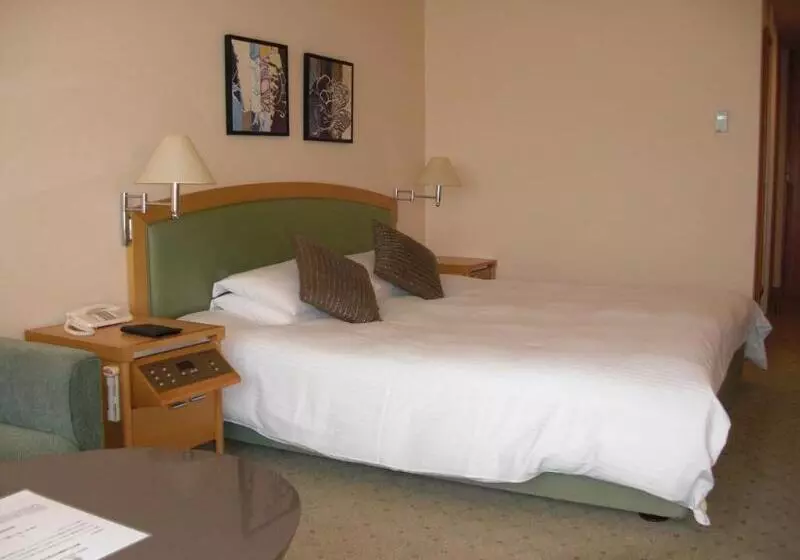 Royal Pines Hotel Urawa