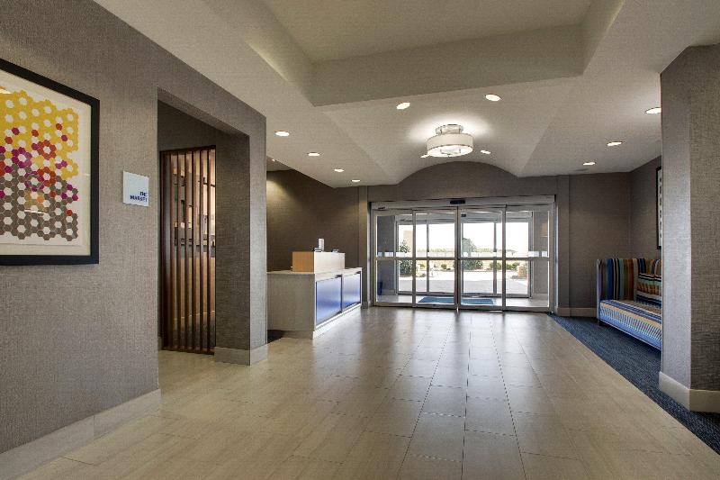 Holiday Inn Express Hotel & Suites Vernon College Area By Ihg