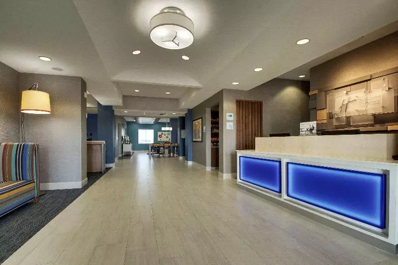 Holiday Inn Express Hotel & Suites Vernon College Area By Ihg