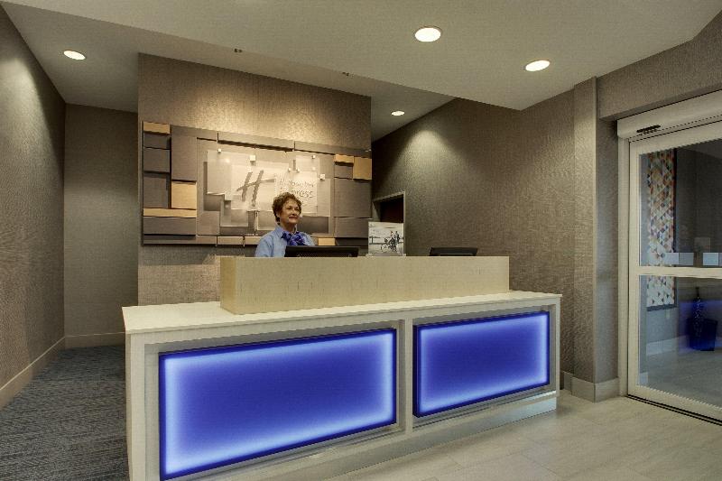 Holiday Inn Express Hotel & Suites Vernon College Area By Ihg