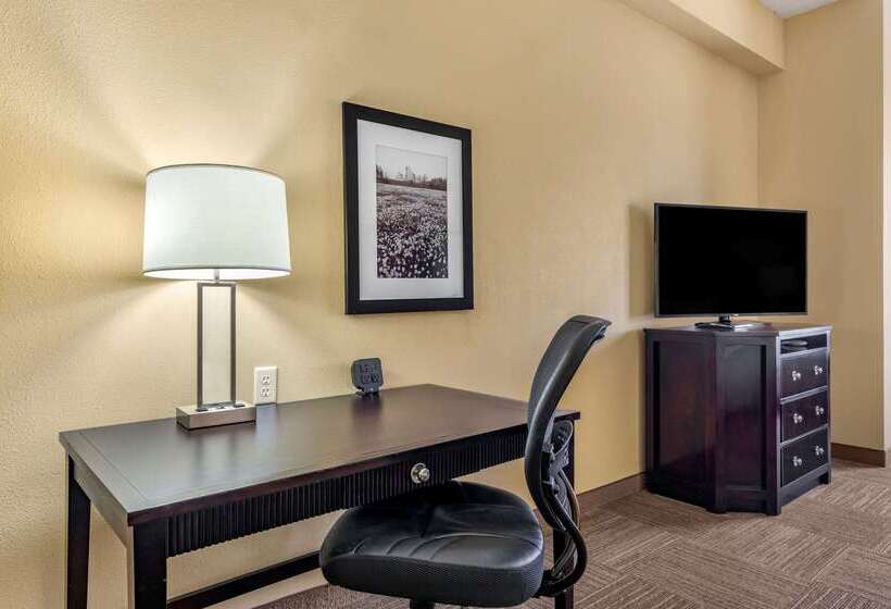 فندق Comfort Suites Frisco