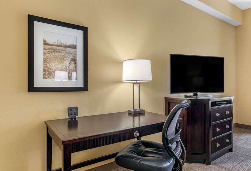 فندق Comfort Suites Frisco