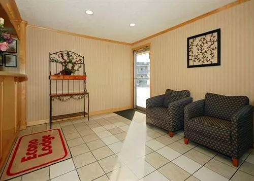 호텔 Rodeway Inn West Dodge