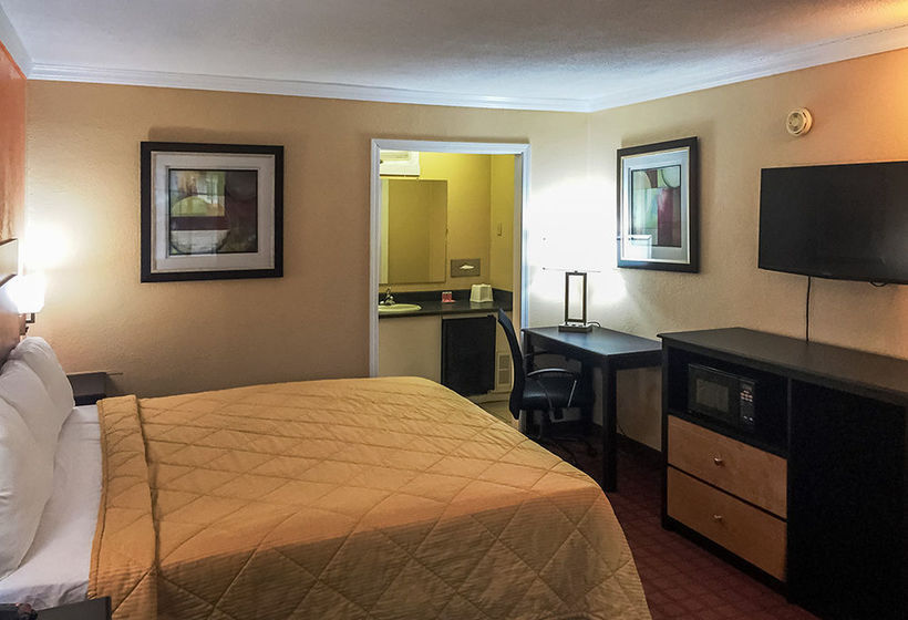 Hotel Rodeway Inn West Dodge