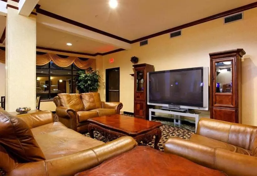 فندق Holiday Inn Express Crockett By Ihg