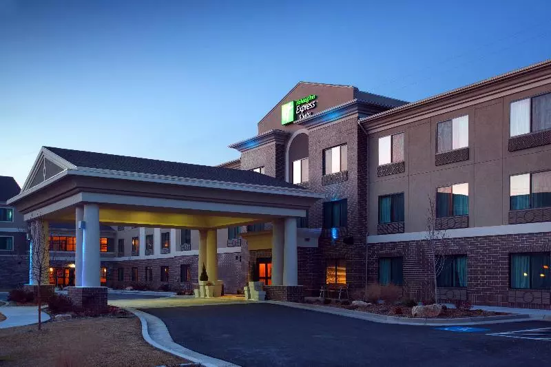 Отель Holiday Inn Express West Valley City, An Ihg