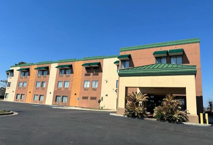 فندق Quality Inn &  Suites