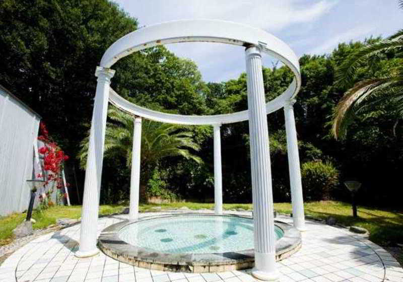 בית מלון כפרי Shirahama Seaside