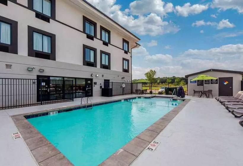 Отель Sleep Inn & Suites Norman Near University