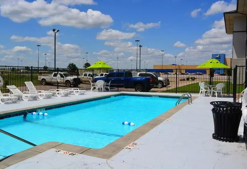 Отель Sleep Inn & Suites Norman Near University