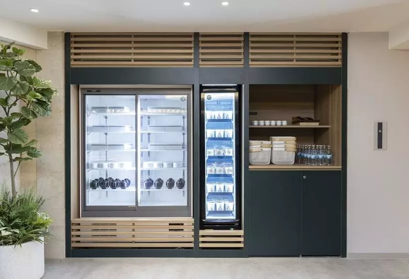 Отель Tokyu Stay Shibuya Shin Minami Guchi