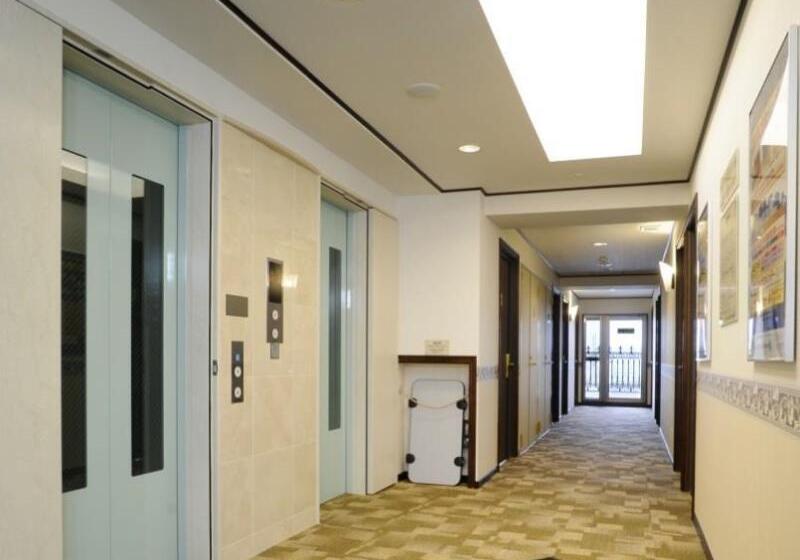 בית מלון כפרי Toyoko Inn Yonago Ekimae