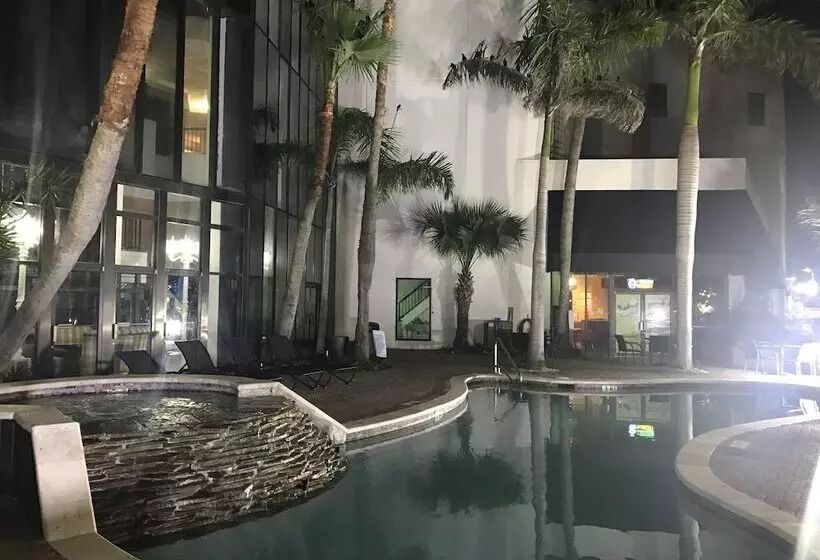 Sunchase Inn & Suites