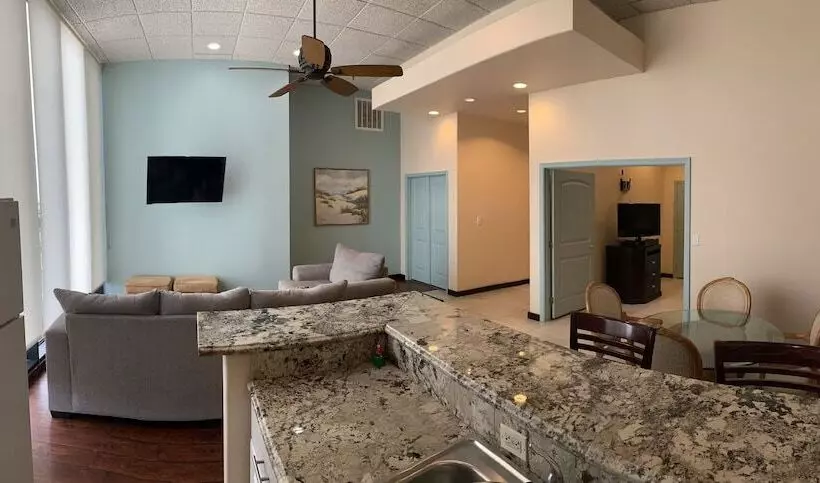 Sunchase Inn & Suites