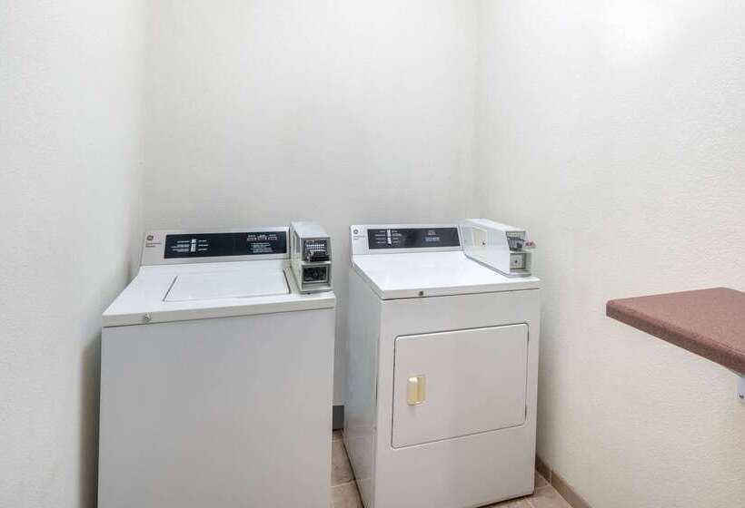 فندق Baymont By Wyndham Albany