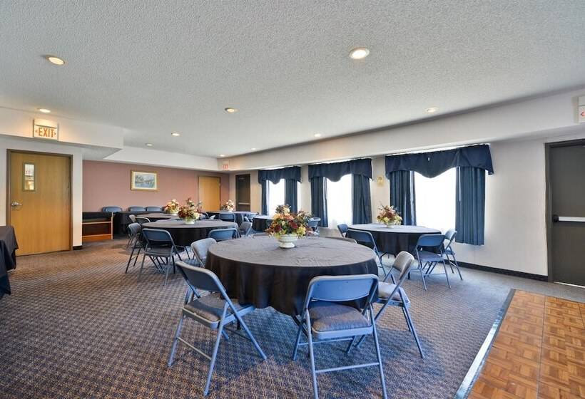 فندق Baymont By Wyndham Albany