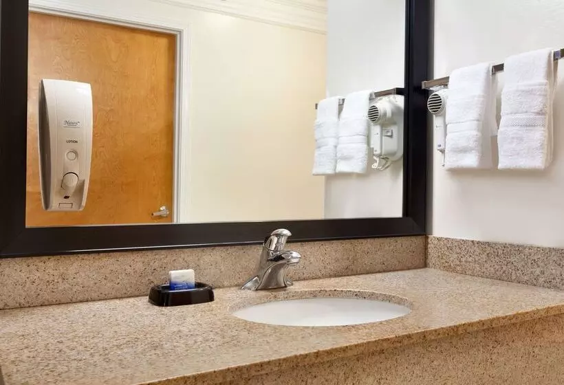 호텔 Best Western Liberty Inn