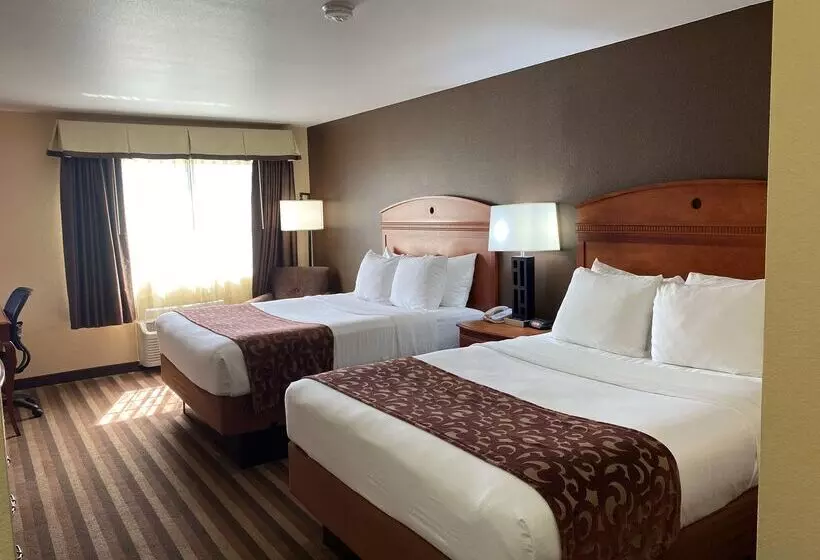 هتل Best Western Manhattan Inn