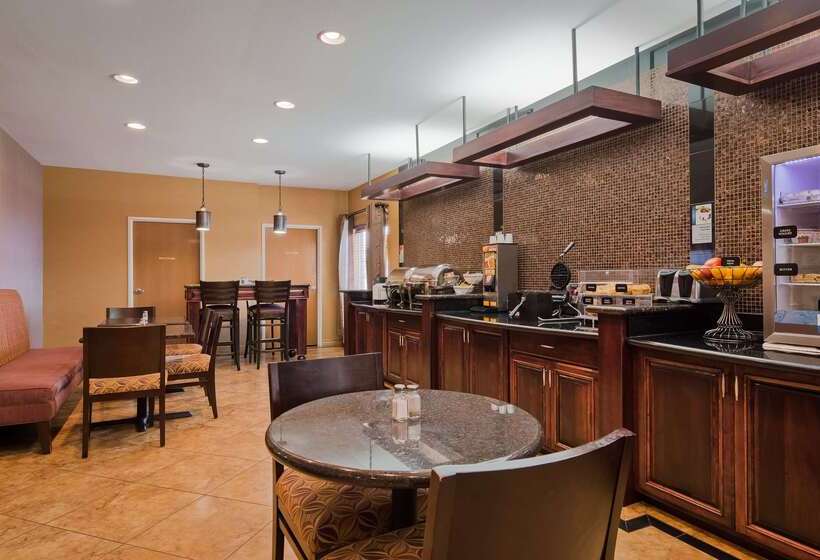 فندق Best Western Manhattan Inn