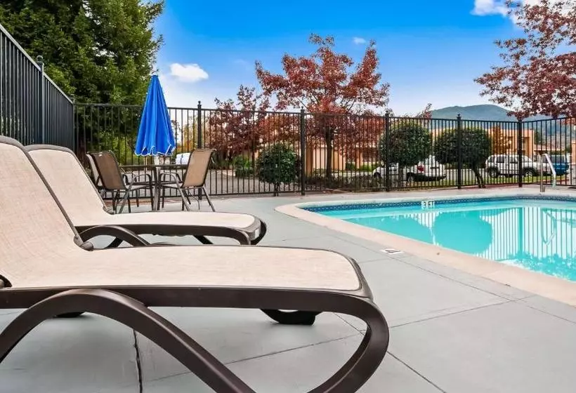 ホテル Best Western Orchard Inn