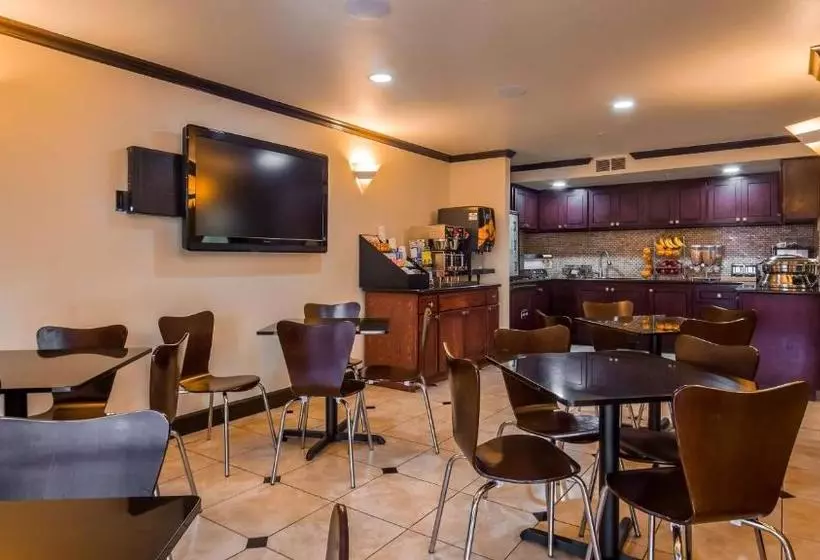 ホテル Best Western Orchard Inn