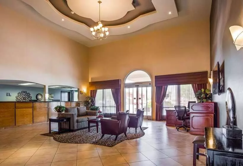 Отель Best Western Plus Main Street Inn