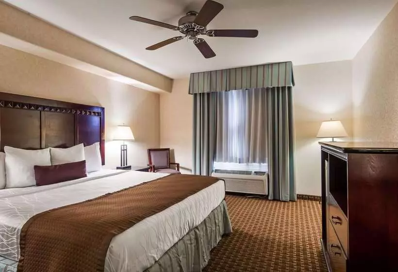 Отель Best Western Plus Main Street Inn