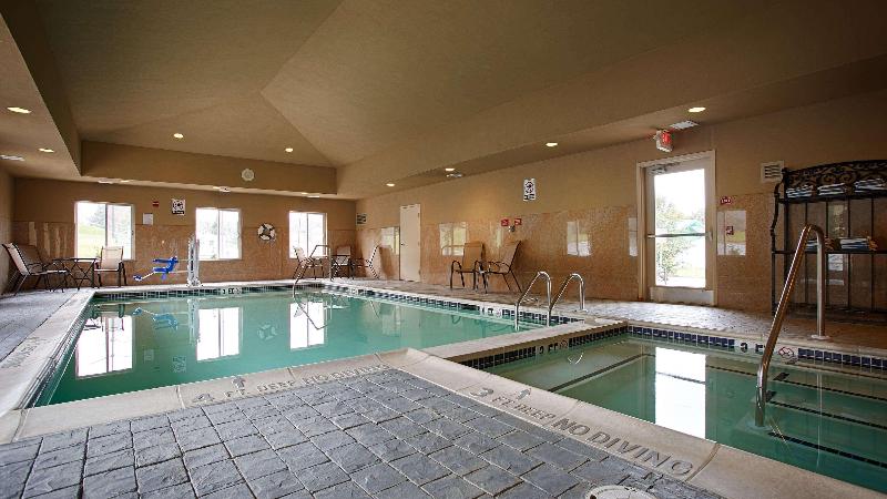 فندق Best Western Plus New Cumberland