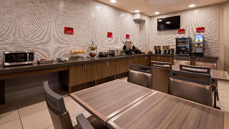 فندق Best Western Plus New Cumberland