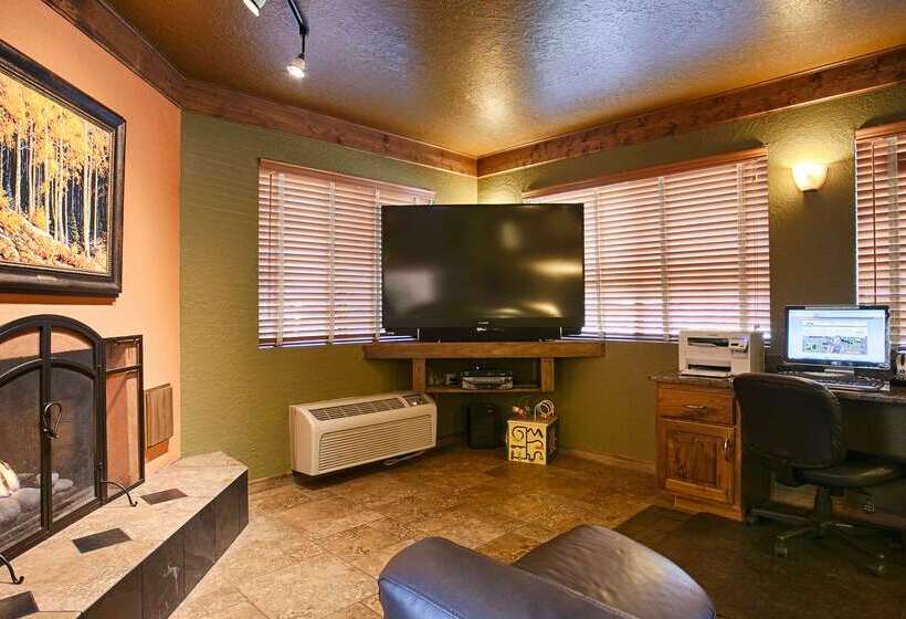 酒店 Best Western Rivers Edge