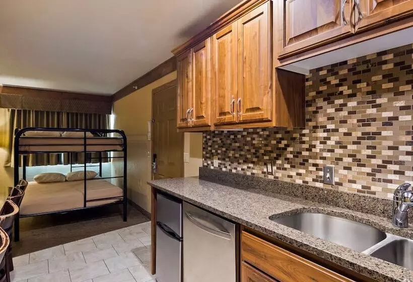 בית מלון כפרי Best Western Rivers Edge