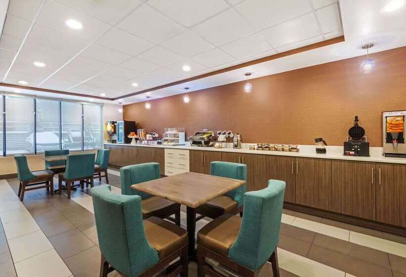 호텔 La Quinta By Wyndham Jamestown