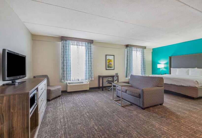 호텔 La Quinta By Wyndham Jamestown