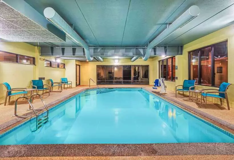 호텔 La Quinta By Wyndham Jamestown