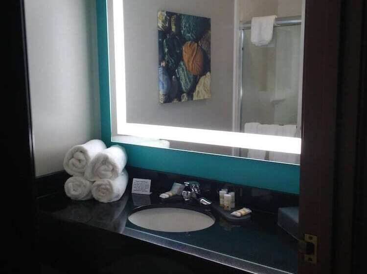 호텔 La Quinta By Wyndham Jamestown