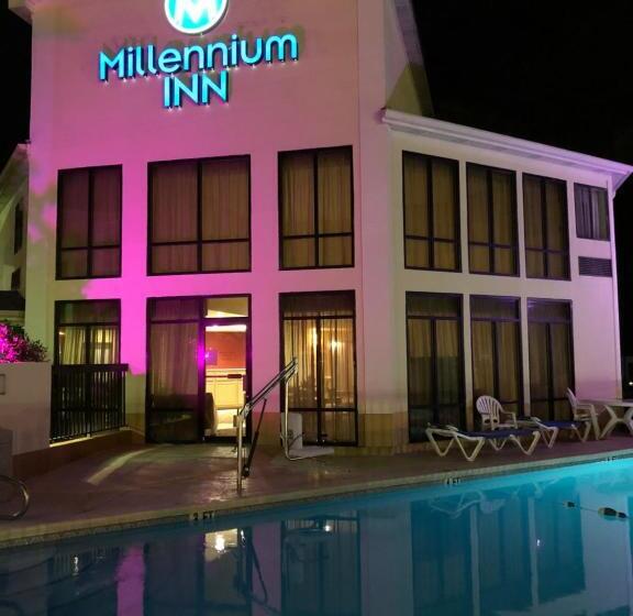 Отель Millennium Inn