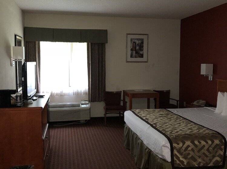 Отель Millennium Inn