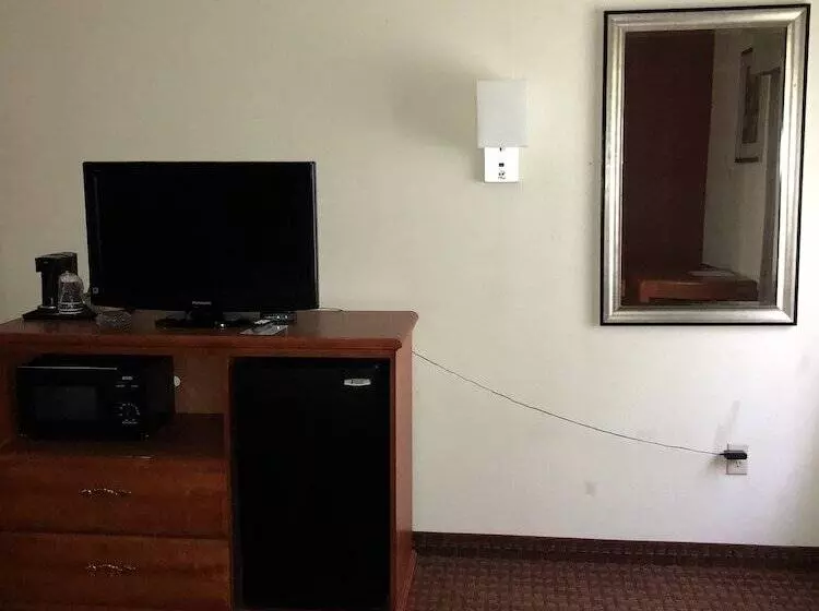 Отель Millennium Inn