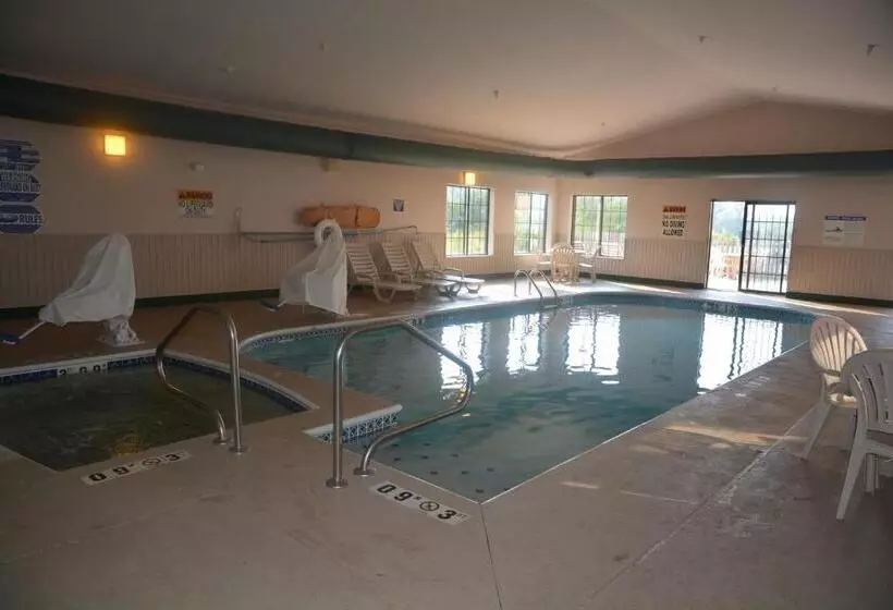 فندق Countryside Inn And Suites