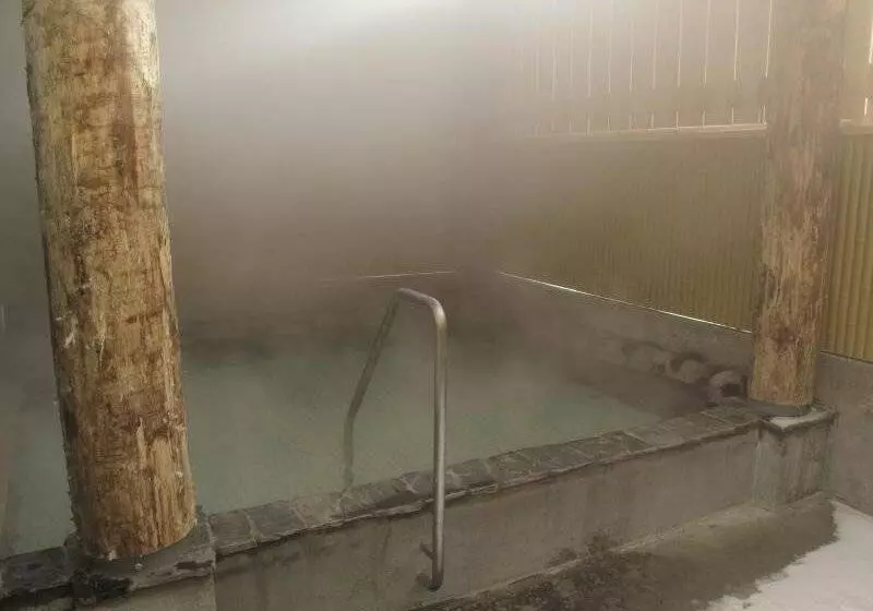 هتل Naturwald Furano