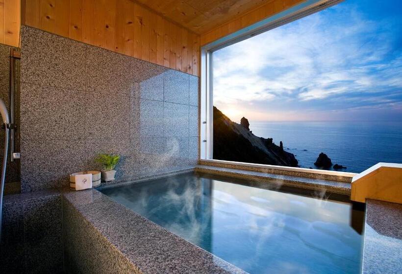 בית מלון כפרי Neuschloss Otaru