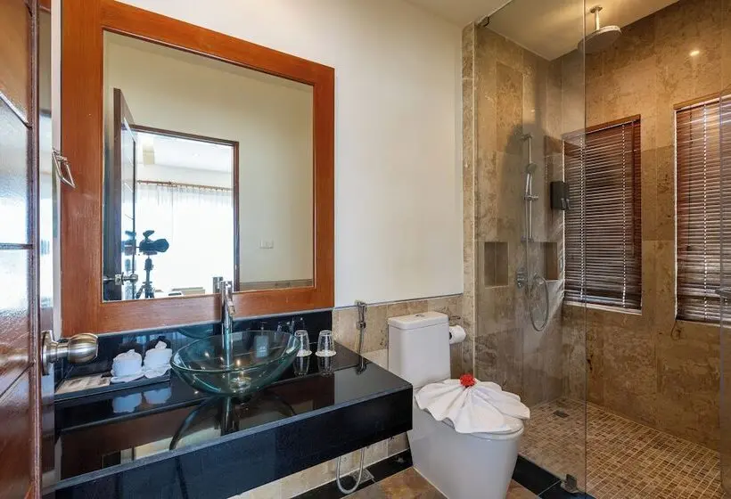 Hotel Phunawa Resort Phuket Karon Beach