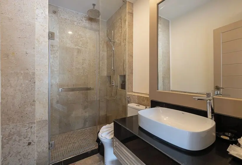 Hotel Phunawa Resort Phuket Karon Beach