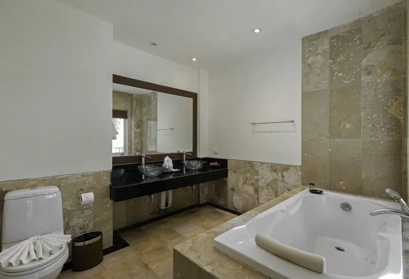 Hotel Phunawa Resort Phuket Karon Beach