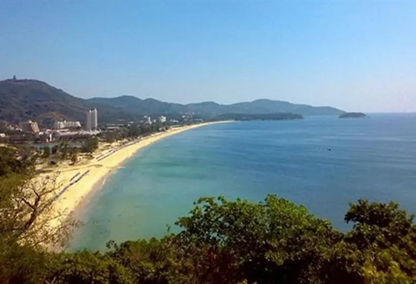 ホテル Phunawa Resort Phuket Karon Beach