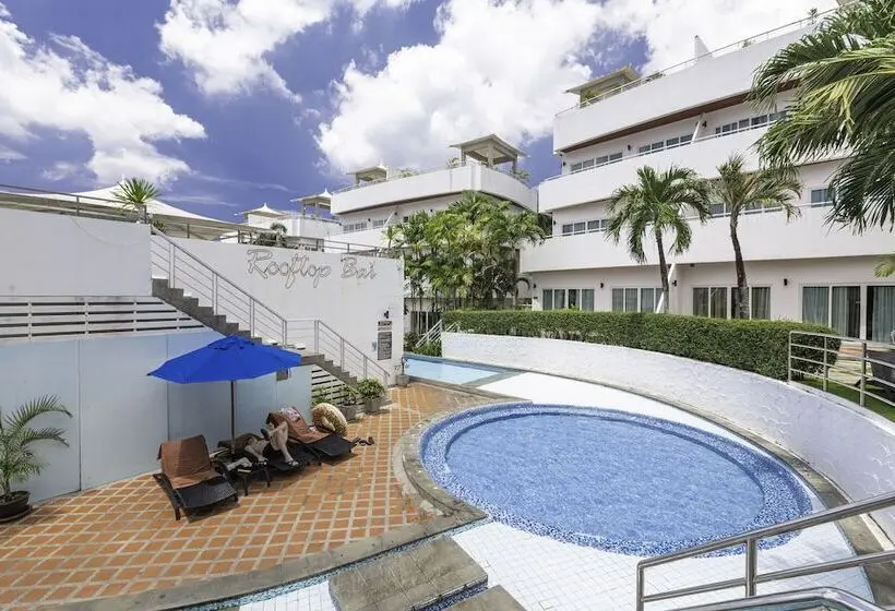 ホテル Phunawa Resort Phuket Karon Beach