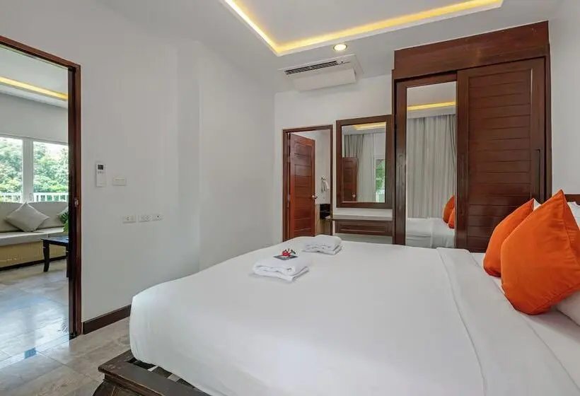 ホテル Phunawa Resort Phuket Karon Beach