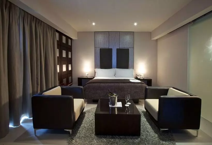 هتل The Wheatbaker